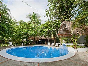 Karahe 3* Manuel Antonio